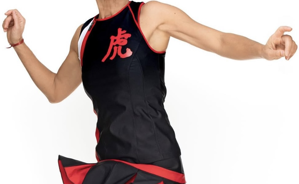 CAMISETA NEGRA SIN MANGAS JAPAN
